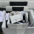 Quilted Chain Shoulder Bag in Leather, 25cm